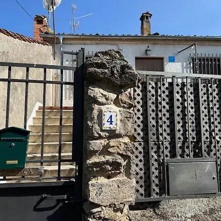 La Casa De Fausto En * Basardilla